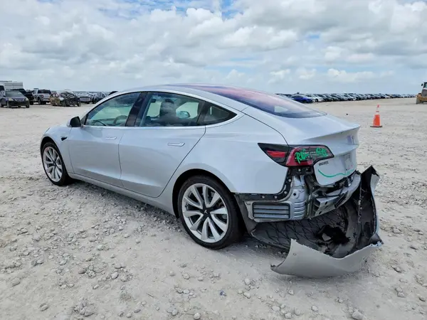 5YJ3E1EA4JF017862 2018 TESLA MODEL 3 - Image 2