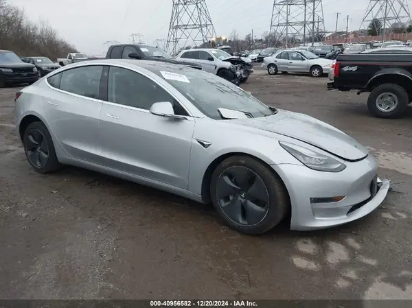 5YJ3E1EA4JF019143 2018 TESLA MODEL 3 - Image 1