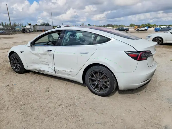 5YJ3E1EA4JF019658 2018 TESLA MODEL 3 - Image 2