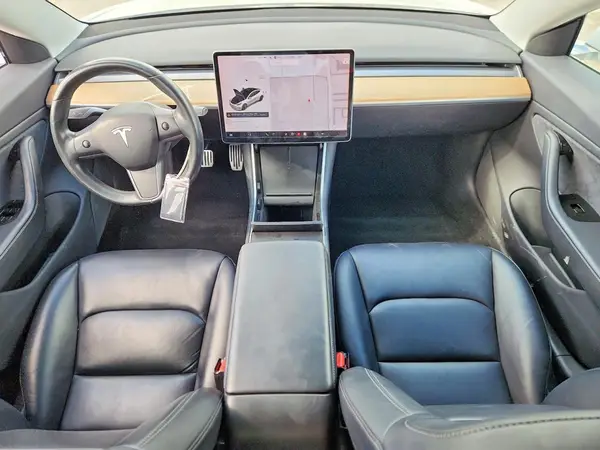 5YJ3E1EA4JF019658 2018 TESLA MODEL 3 - Image 8