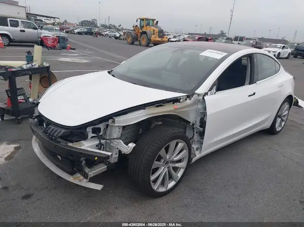 5YJ3E1EA4JF020468 2018 TESLA MODEL 3 - Image 2