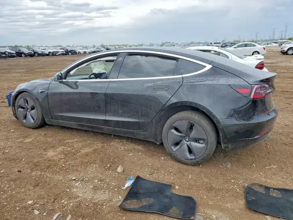 5YJ3E1EA4JF020860 2018 TESLA MODEL 3 - Image 2