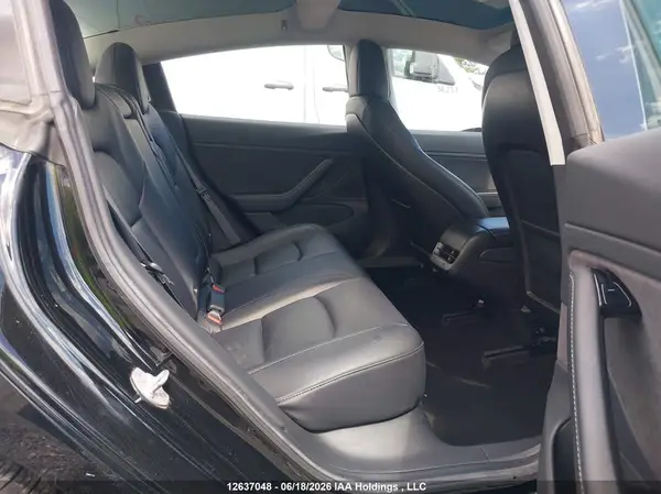 5YJ3E1EA4JF021023 2018 TESLA MODEL 3 - Image 8