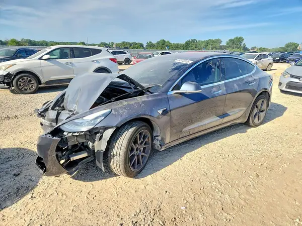 5YJ3E1EA4JF022012 2018 TESLA MODEL 3 - Image 1