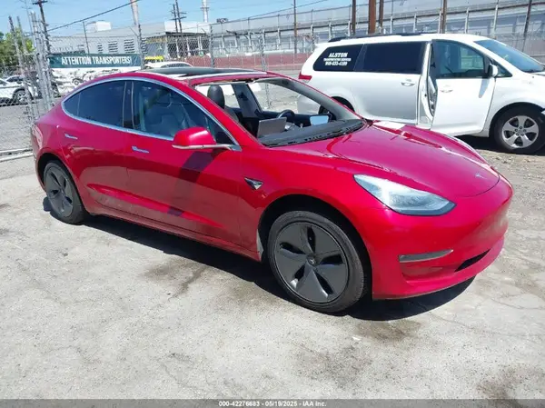 5YJ3E1EA4JF022432 2018 TESLA MODEL 3 - Image 1
