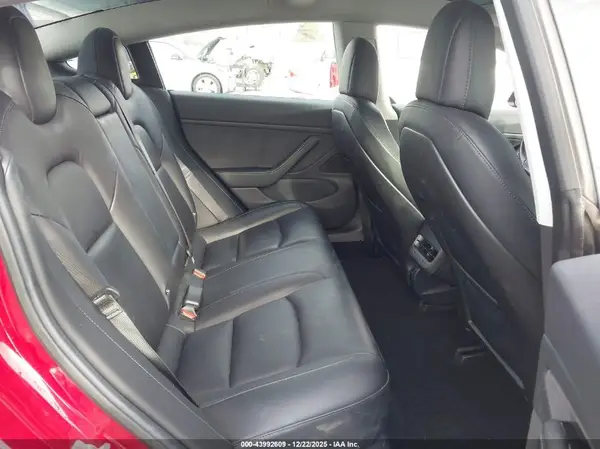 5YJ3E1EA4JF030711 2018 TESLA MODEL 3 - Image 8