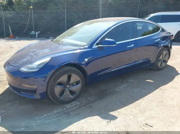 5YJ3E1EA4JF031888 2018 TESLA MODEL 3 - Image 2