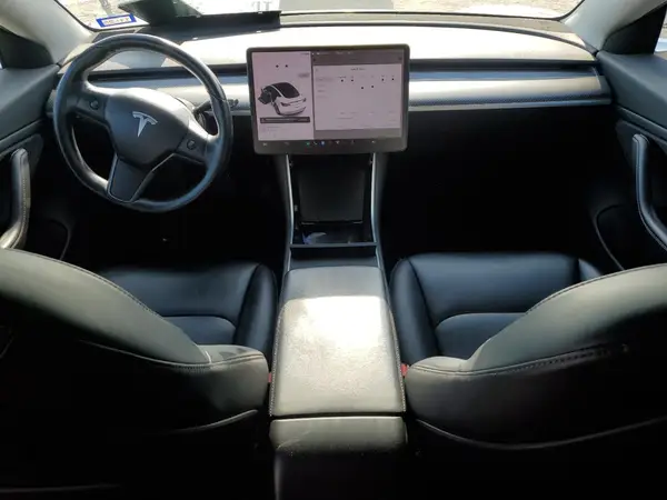 5YJ3E1EA4JF031924 2018 TESLA MODEL 3 - Image 8