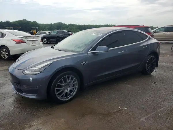 5YJ3E1EA4JF032023 2018 TESLA MODEL 3 - Image 1