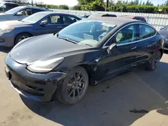 5YJ3E1EA4JF032359 2018 TESLA MODEL 3