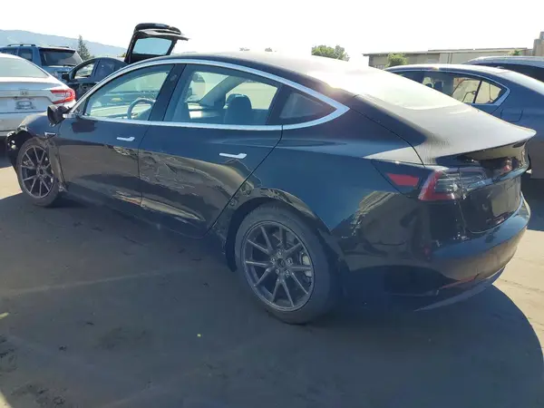 5YJ3E1EA4JF032359 2018 TESLA MODEL 3 - Image 2