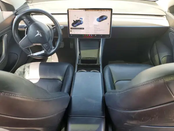 5YJ3E1EA4JF034581 2018 TESLA MODEL 3 - Image 8