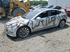 5YJ3E1EA4JF037271 2018 TESLA MODEL 3
