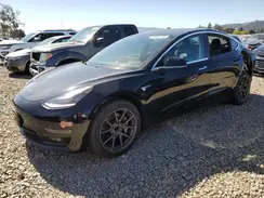 5YJ3E1EA4JF038050 2018 TESLA MODEL 3