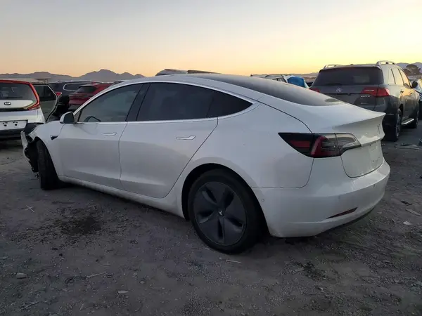 5YJ3E1EA4JF039005 2018 TESLA MODEL 3 - Image 2