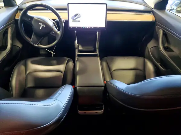 5YJ3E1EA4JF039716 2018 TESLA MODEL 3 - Image 8