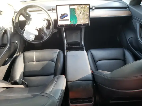 5YJ3E1EA4JF039859 2018 TESLA MODEL 3 - Image 8