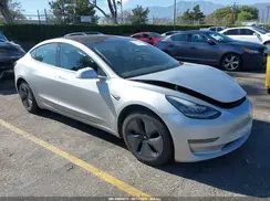 5YJ3E1EA4JF040249 2018 TESLA MODEL 3