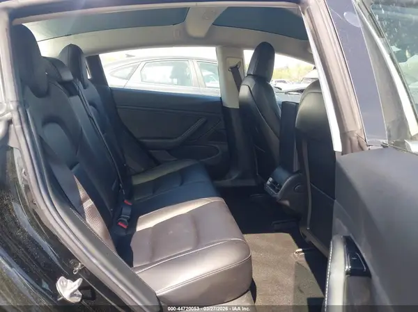 5YJ3E1EA4JF042177 2018 TESLA MODEL 3 - Image 8