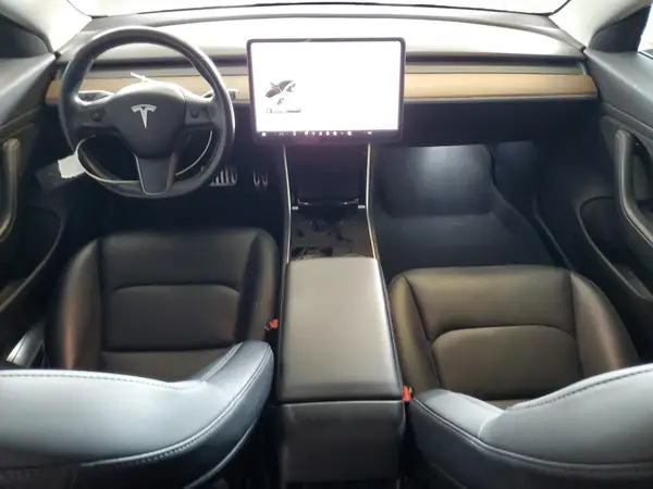 5YJ3E1EA4JF043975 2018 TESLA MODEL 3 - Image 8