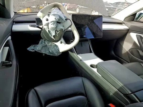 5YJ3E1EA4JF044642 2018 TESLA MODEL 3 - Image 8