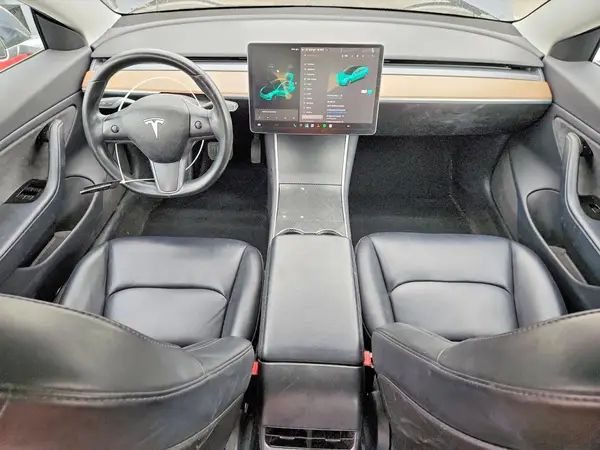 5YJ3E1EA4JF045094 2018 TESLA MODEL 3 - Image 8