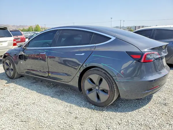 5YJ3E1EA4JF045418 2018 TESLA MODEL 3 - Image 2