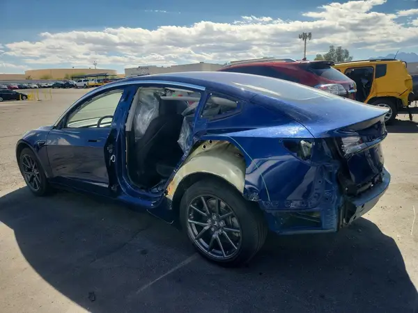 5YJ3E1EA4JF046018 2018 TESLA MODEL 3 - Image 2