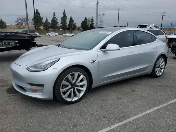 5YJ3E1EA4JF046746 2018 TESLA MODEL 3 - Image 1