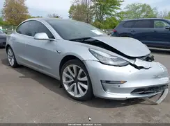 5YJ3E1EA4JF048531 2018 TESLA MODEL 3