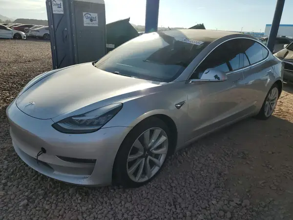 5YJ3E1EA4JF048688 2018 TESLA MODEL 3 - Image 1
