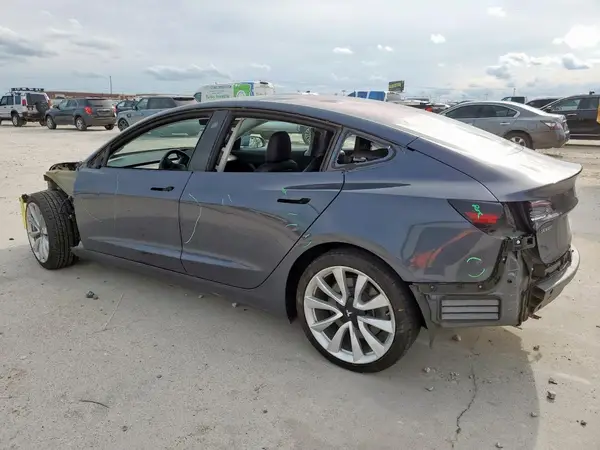 5YJ3E1EA4JF049923 2018 TESLA MODEL 3 - Image 2
