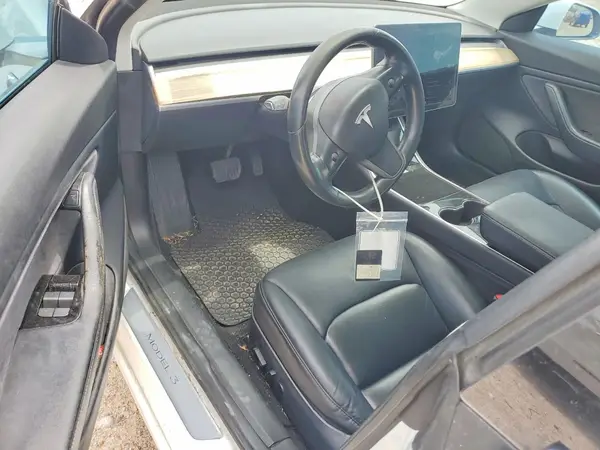 5YJ3E1EA4JF051932 2018 TESLA MODEL 3 - Image 8