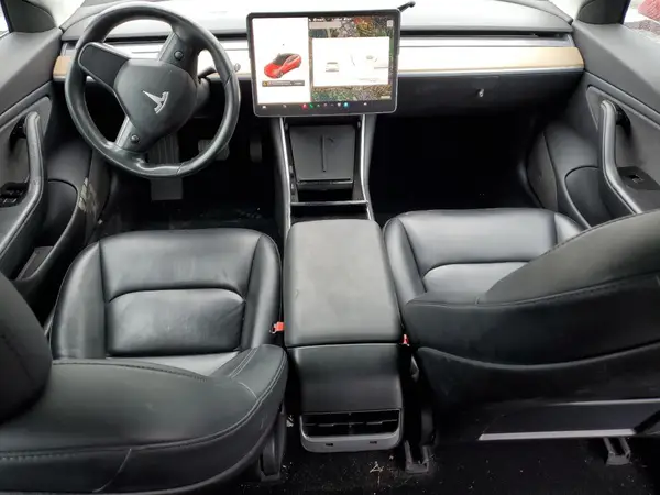 5YJ3E1EA4JF052448 2018 TESLA MODEL 3 - Image 8