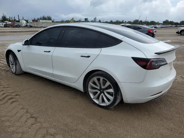 5YJ3E1EA4JF053647 2018 TESLA MODEL 3 - Image 2