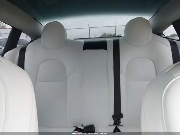 5YJ3E1EA4JF057035 2018 TESLA MODEL 3 - Image 8