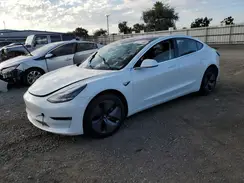 5YJ3E1EA4JF057200 2018 TESLA MODEL 3