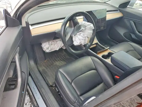 5YJ3E1EA4JF059108 2018 TESLA MODEL 3 - Image 8