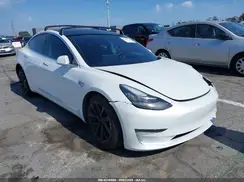 5YJ3E1EA4JF060176 2018 TESLA MODEL 3