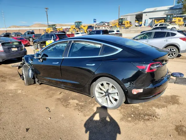 5YJ3E1EA4JF060288 2018 TESLA MODEL 3 - Image 2