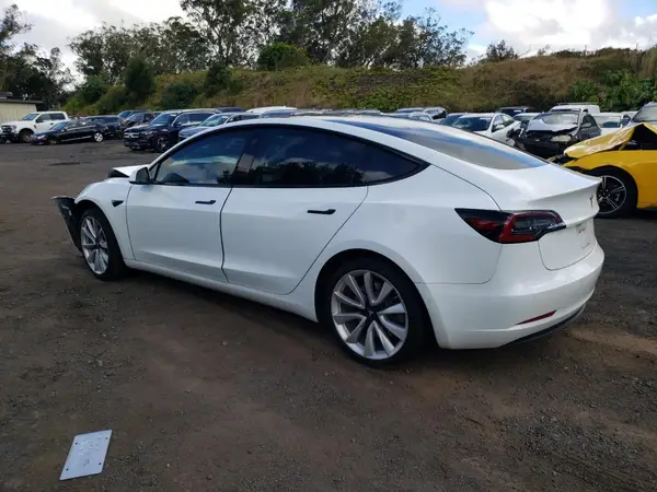 5YJ3E1EA4JF062350 2018 TESLA MODEL 3 - Image 2