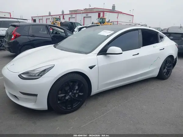 5YJ3E1EA4JF062560 2018 TESLA MODEL 3 - Image 2