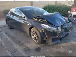 5YJ3E1EA4JF070111 2018 TESLA MODEL 3