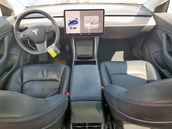 5YJ3E1EA4JF076328 2018 TESLA MODEL 3 - Image 8