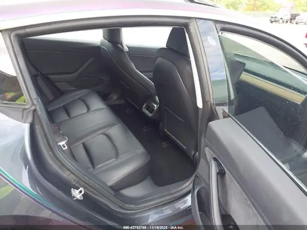 5YJ3E1EA4JF077513 2018 TESLA MODEL 3 - Image 8