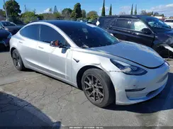 5YJ3E1EA4JF095283 2018 TESLA MODEL 3
