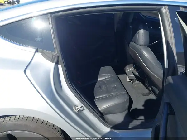 5YJ3E1EA4JF095283 2018 TESLA MODEL 3 - Image 8
