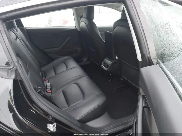 5YJ3E1EA4JF101499 2018 TESLA MODEL 3 - Image 8