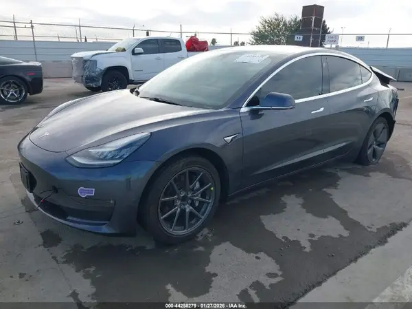 5YJ3E1EA4JF123891 2018 TESLA MODEL 3 - Image 2