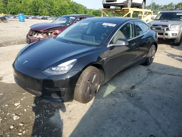 5YJ3E1EA4JF152355 2018 TESLA MODEL 3 - Image 1
